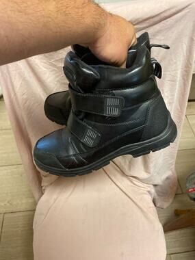 Northwest Territory Men's Thermolite Black Ankle Boots Size 10 Hook & Loop